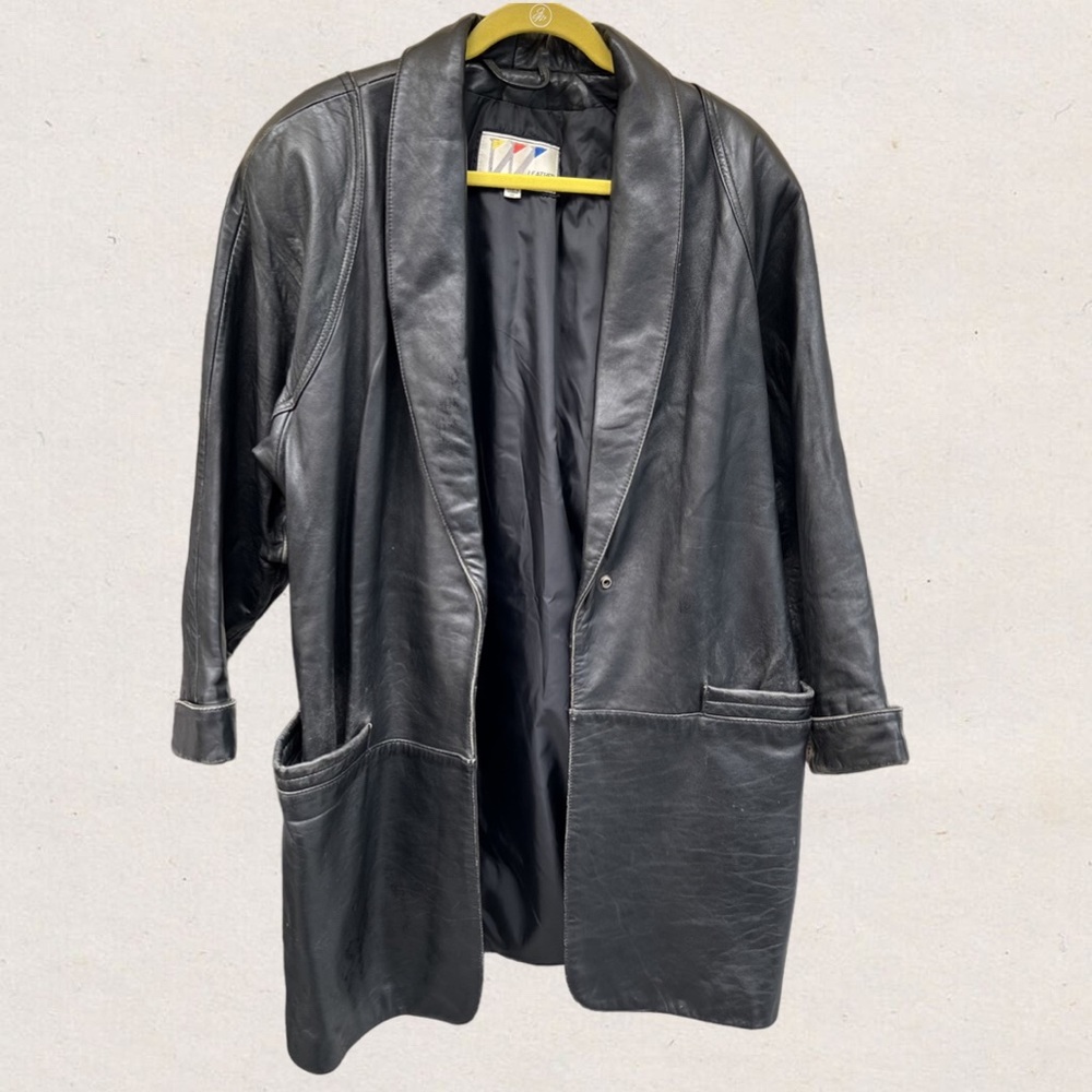 VINTAGE WOMENS WILSONS LEATHER JACKET